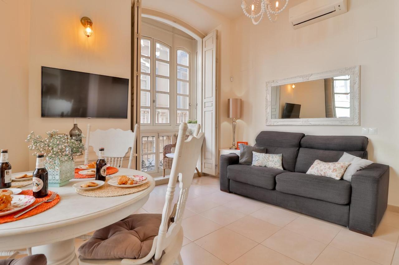 Flat 2 Bedrooms In The City Center Málaga Eksteriør bilde
